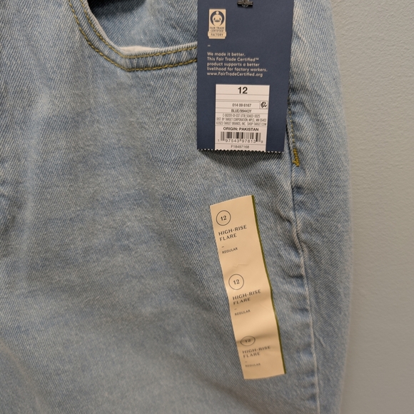 Universal Thread Goods Co. Blue High-Rise Flare Jeans. Size 12 Reg. - Picture 3 of 6